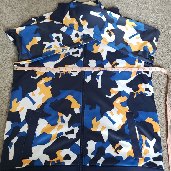 Club Room full zipped, size Medium, camouflage. - Picture 4 of 6